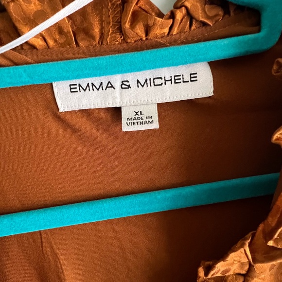 Animal Print Long Sleeve Dress - Picture 9 of 10